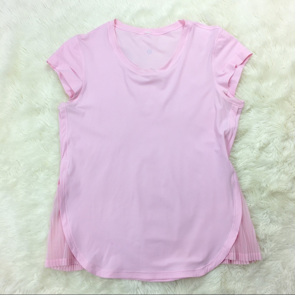 Lululemon Just Pleat It Short Sleeve Pearl Pink - Picture 2 of 7